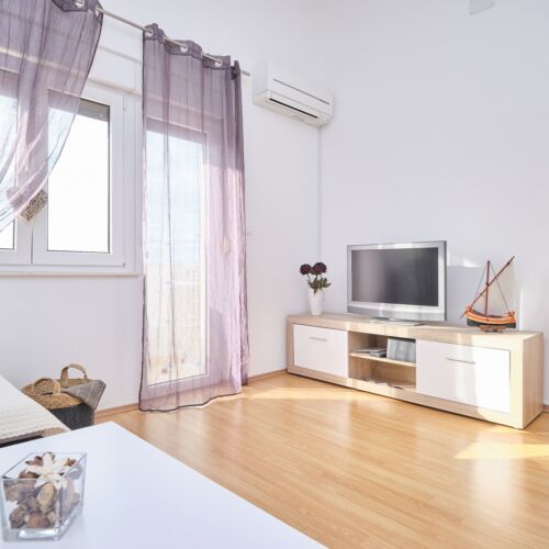 Apartment Mark Split