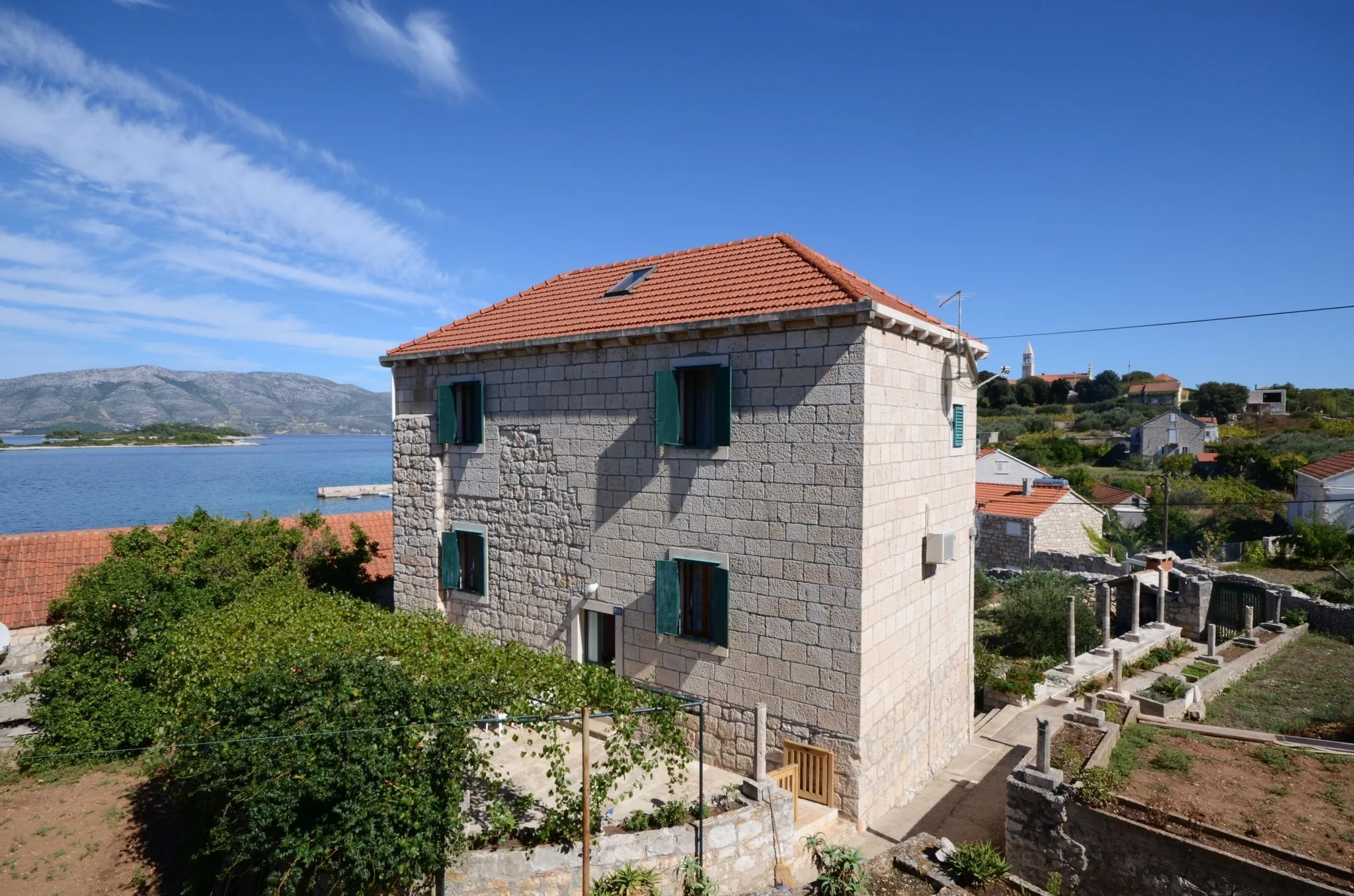 Apartments Loredana Lumbarda