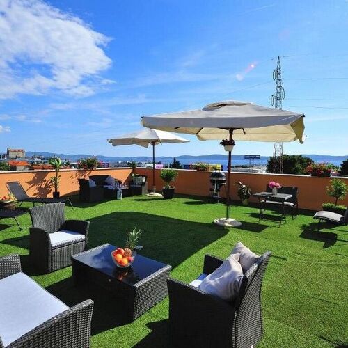 Apartmanok Parkolóhellyel Zadar - 24099