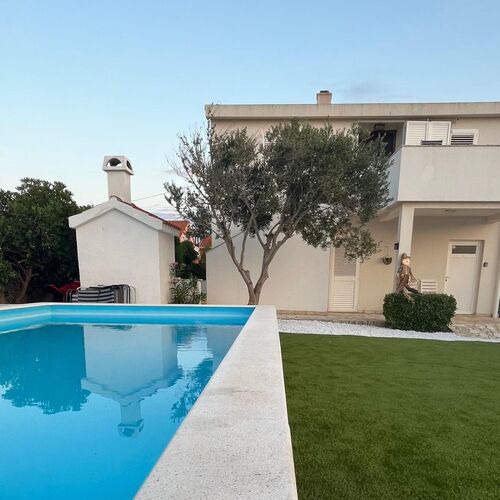 Apartmanok Családok Részére Medencével Povljana, Pag - 24948 Povljana