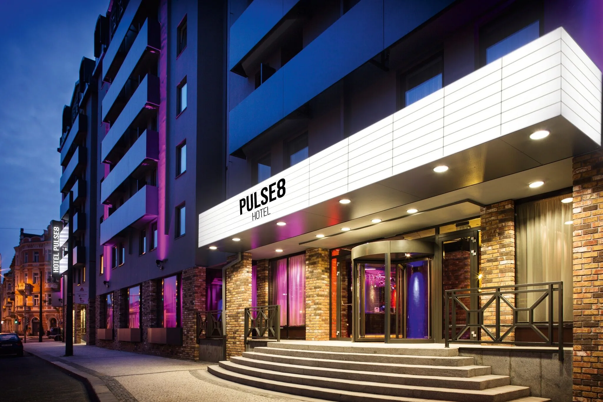 HOTEL PULSE8