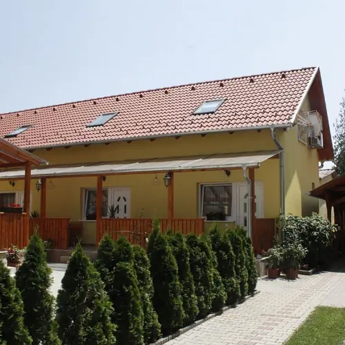 4 db apartman