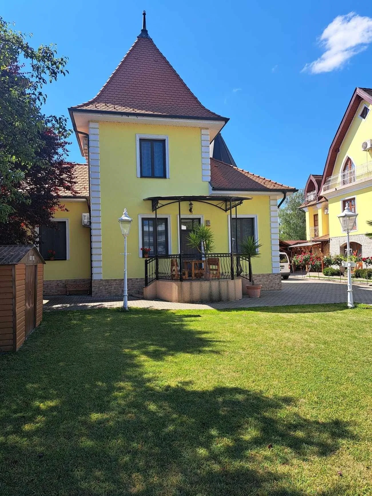 Villa