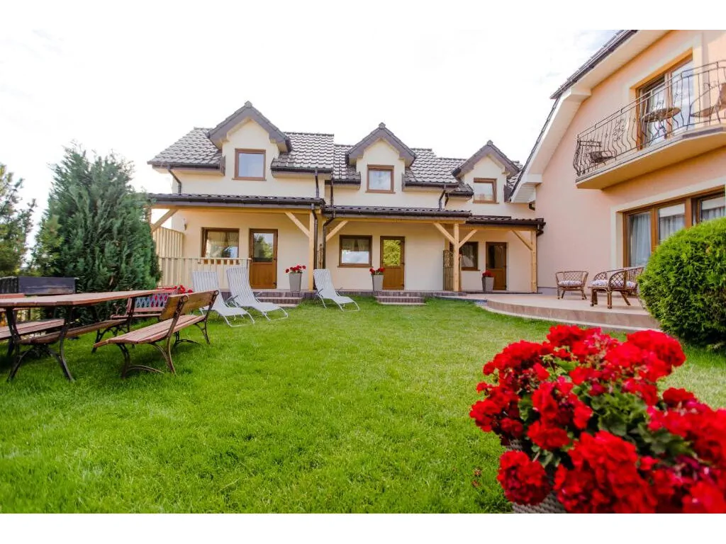 Domki i Pokoje Wisienka Rewal