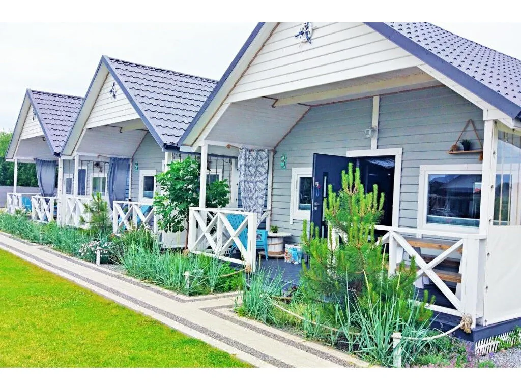 Domki Letniskowe- Linowe Domki Rusinowo