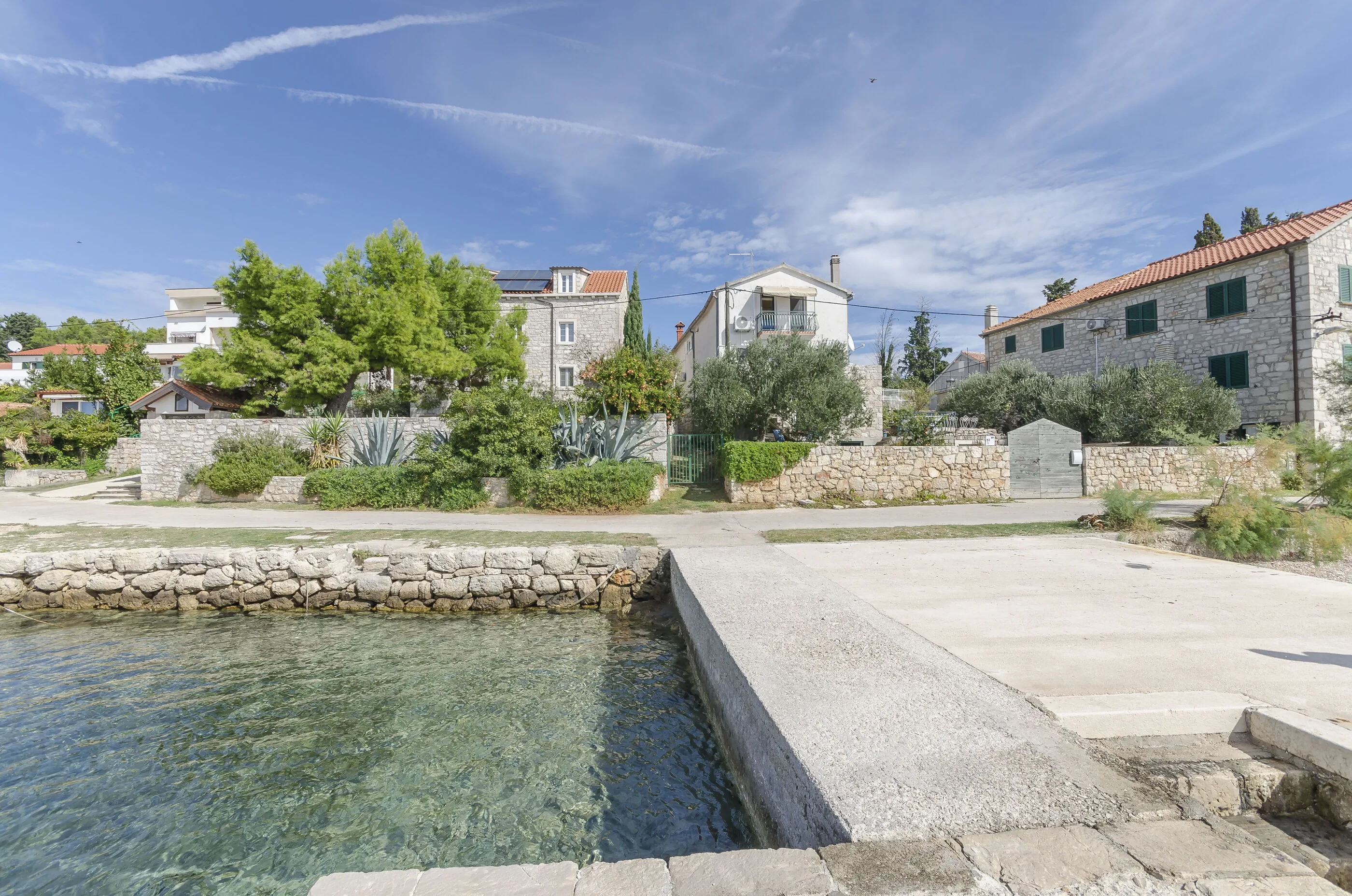 Apartment Island memories Prvic Sepurine