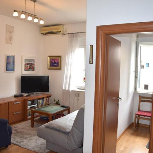 Old Town Art Apartment Split