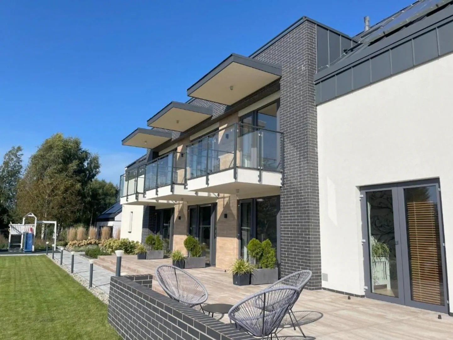 Pokoje Jantarnia, Jantar