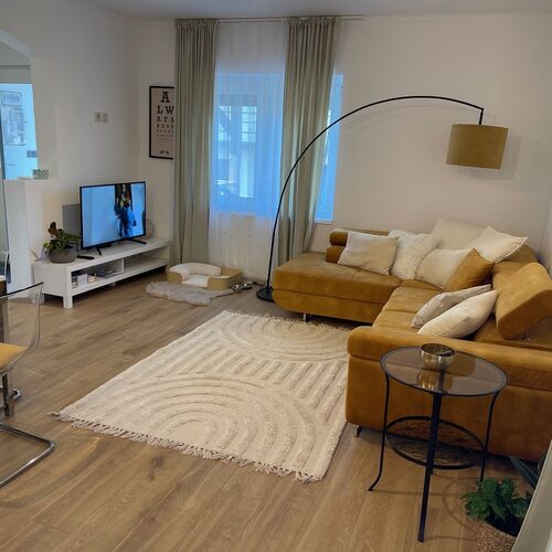 Angyalkert Apartman Balatonszárszó