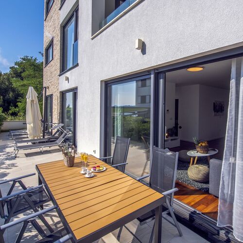 Crystal Holiday Residence Sukošan