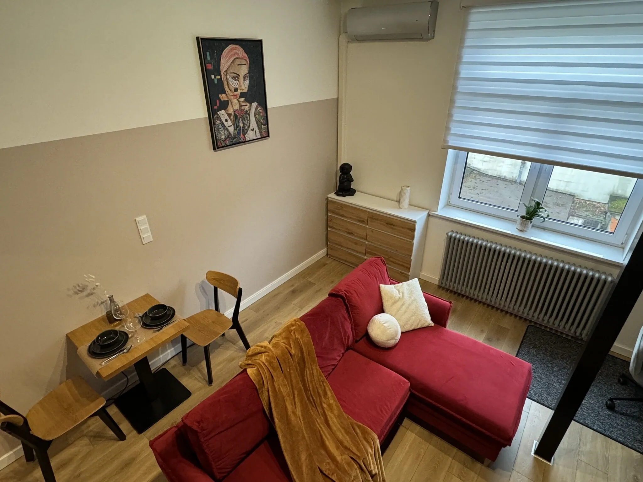 Comfy Apartment 3 minutes from the Main Train Station Kraków
