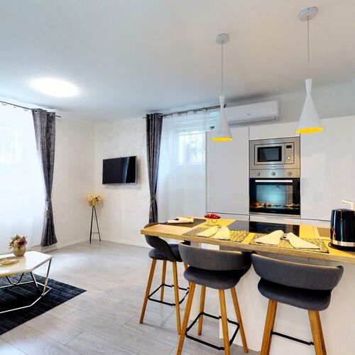 Apartment Nila Split