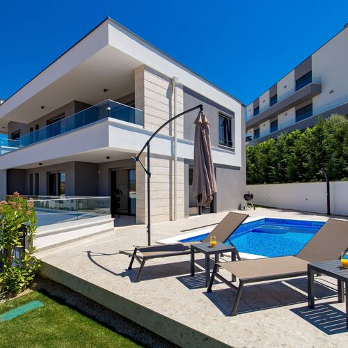 Villa Rova – Luxury Apartment Malinska