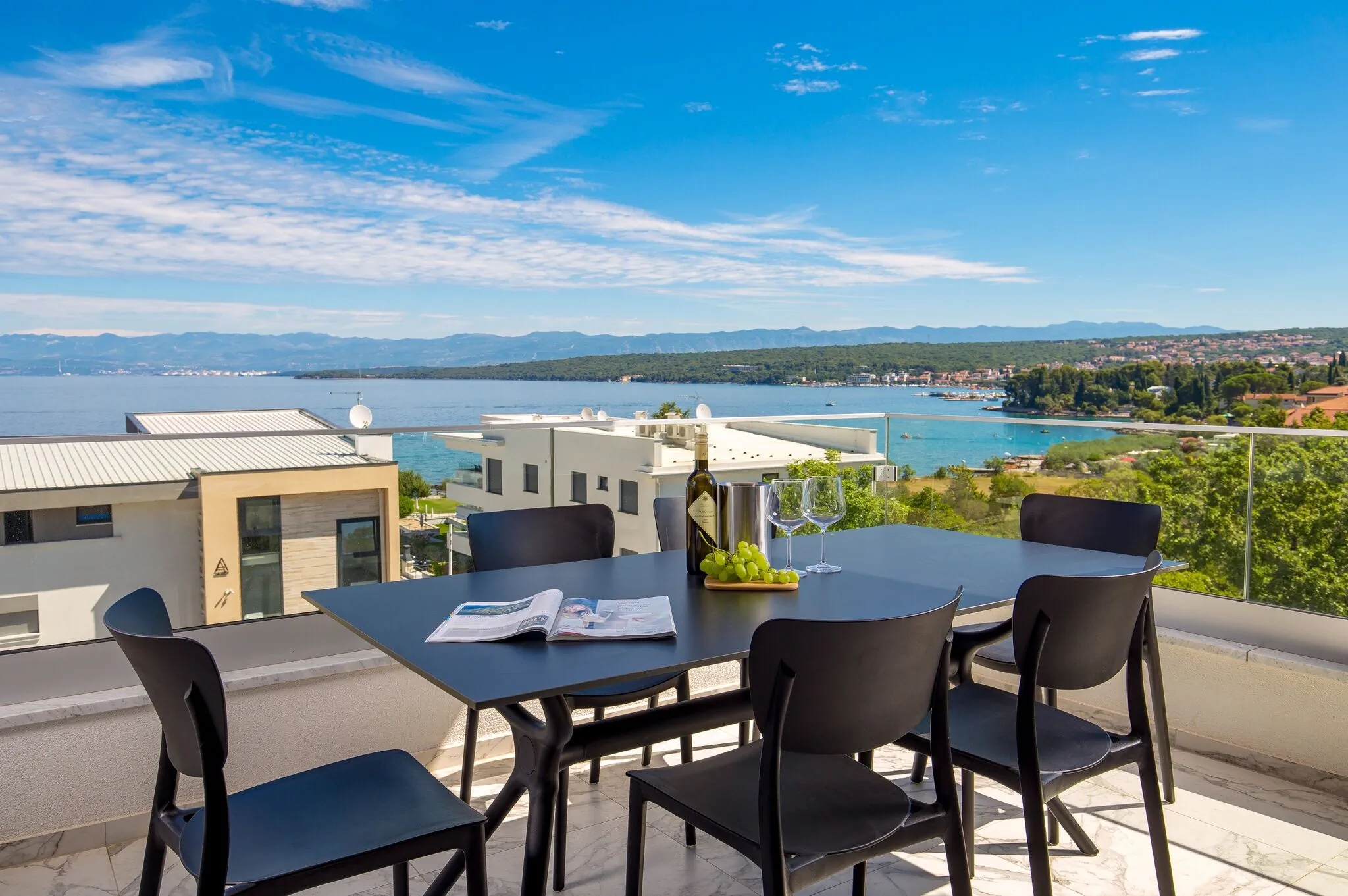 Luxury Penthouse Apartment Malinska