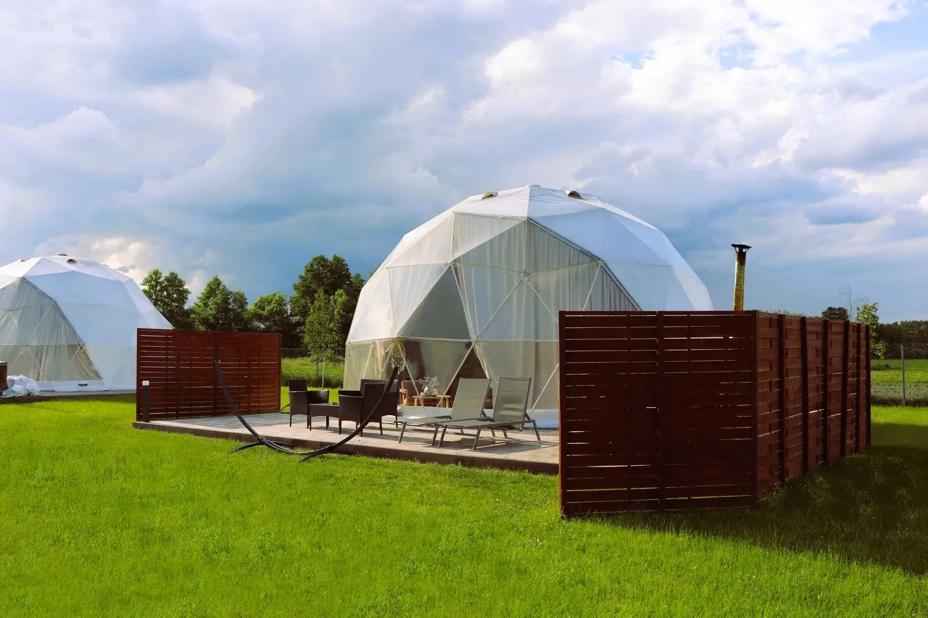 Ranczo Targówka - glampy i domy Malanów