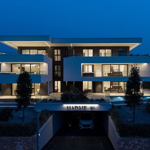 Villas Azimut - Penthouse Apartment Malinska