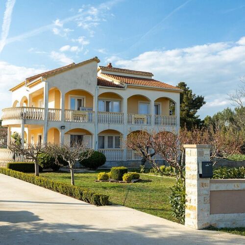 Apartment Jurkin Ninski Stanovi