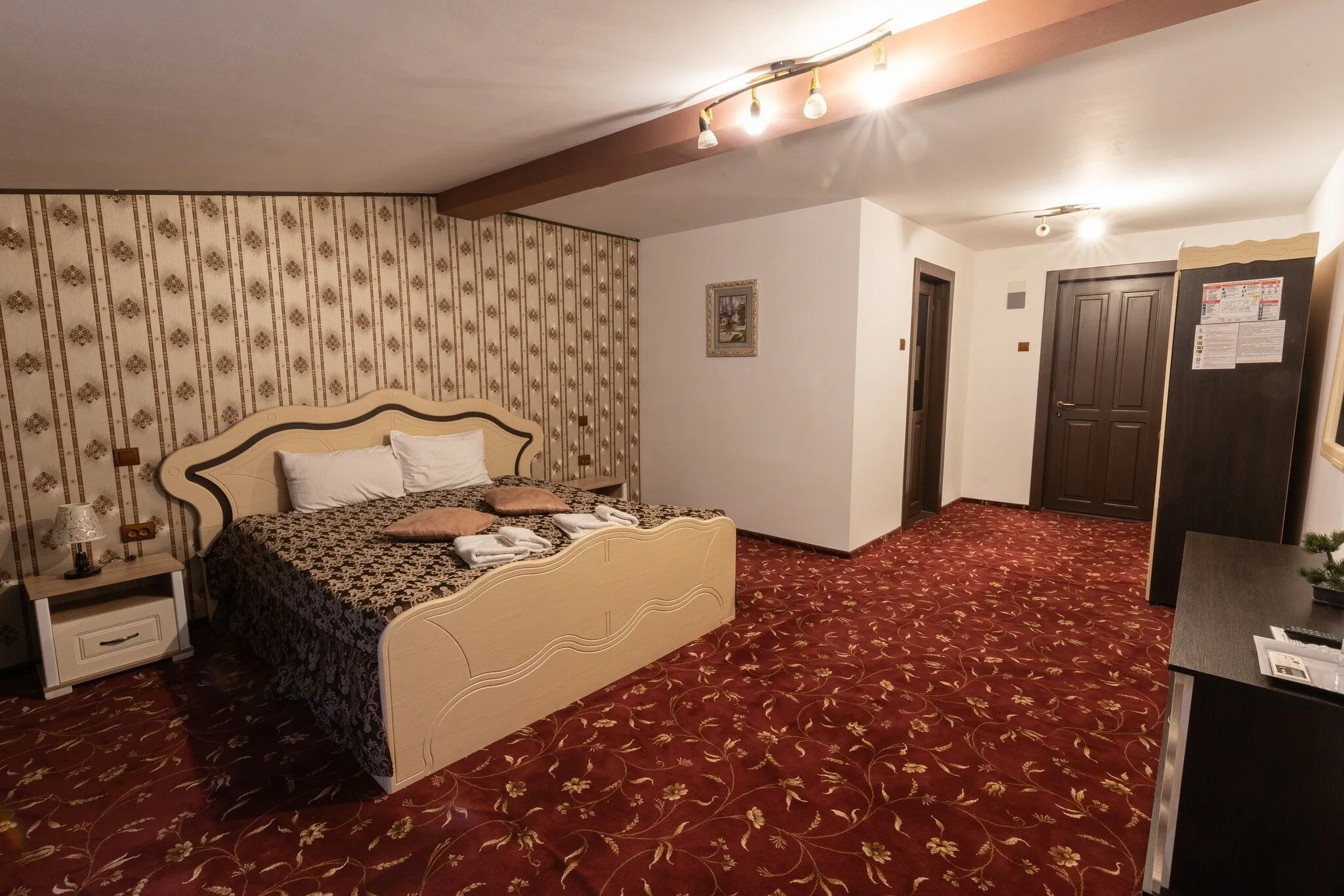 Camere de inchiriat Sofia Comăneşti