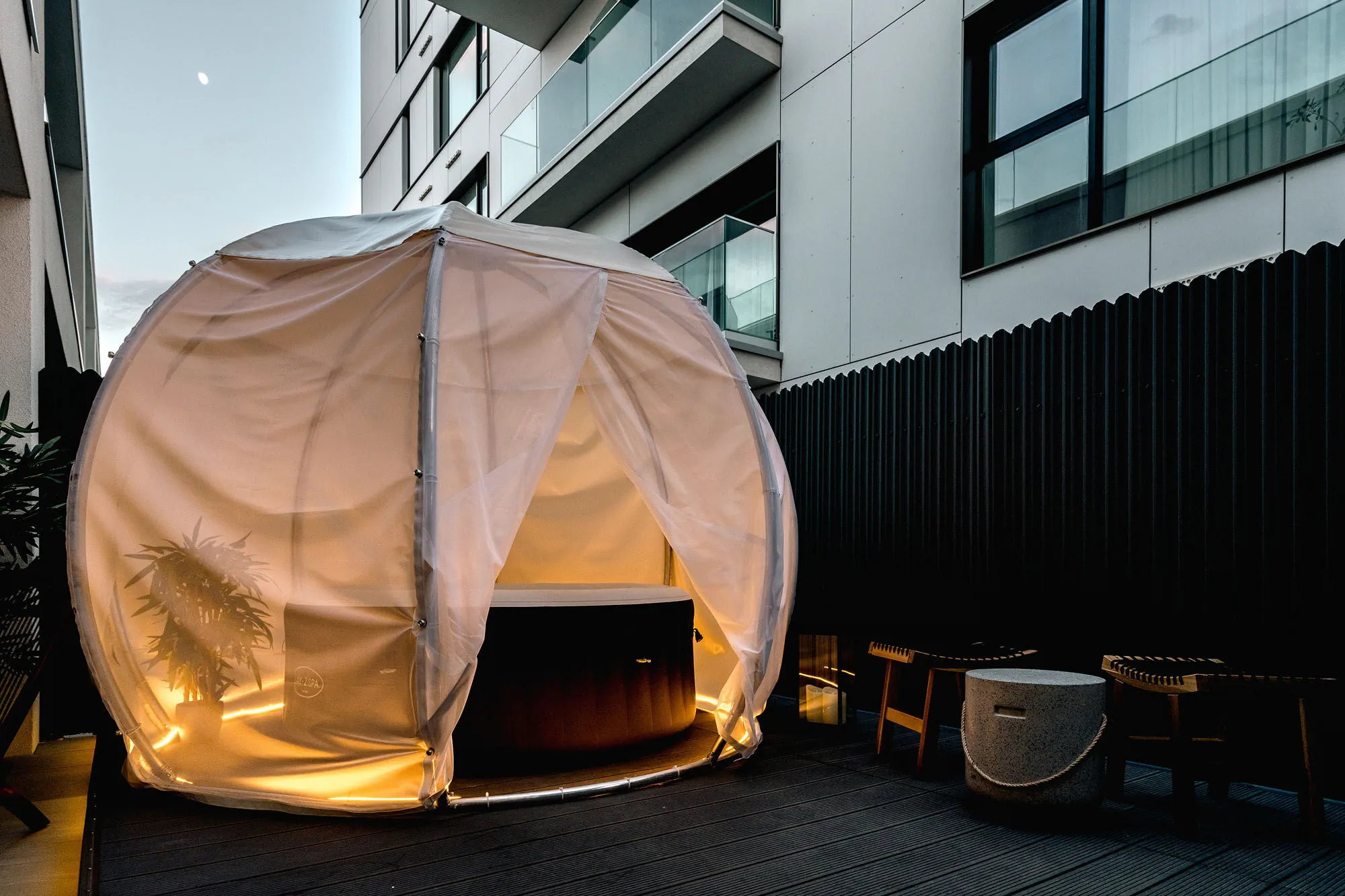Urban Deluxe | Igloo Jacuzzi Terrace & Sauna București