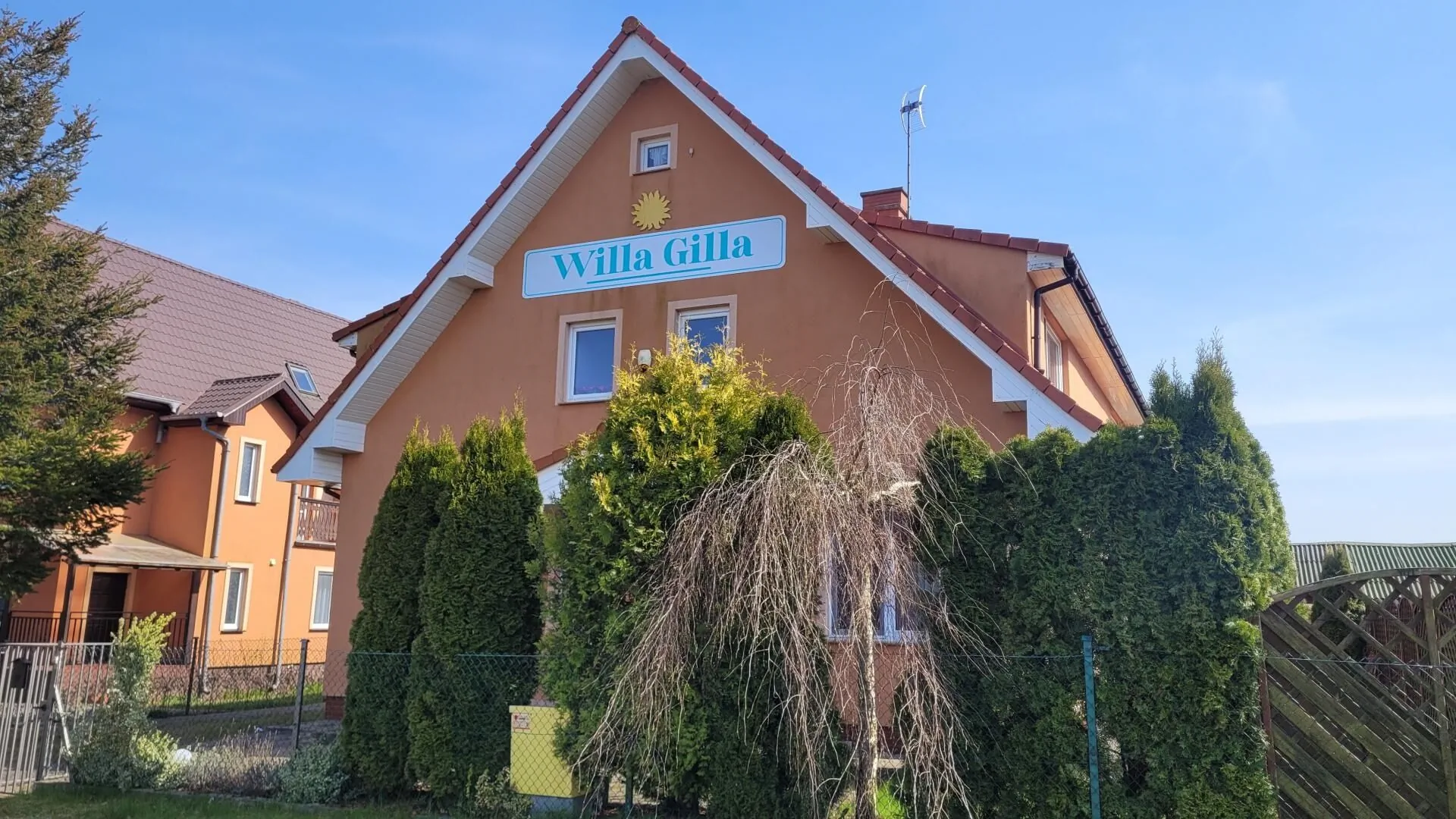 Willa Gilla Trzęsacz, Rewal