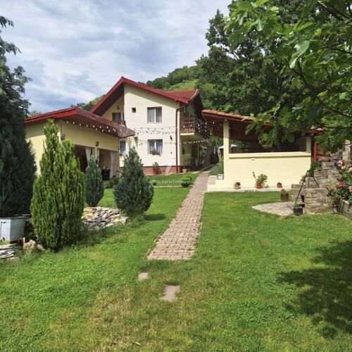 Casa de vacanță Tata și Fiul Orșova