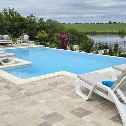 Casa de la Lac Baloteşti