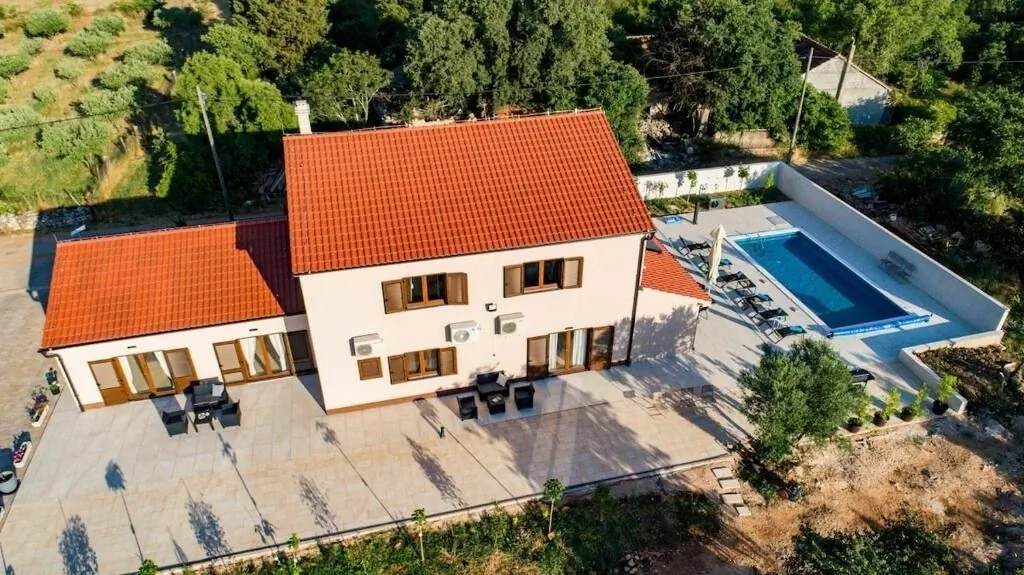 Family Friendly House With A Swimming Pool Drniš, Zagora - 25275 Drniš