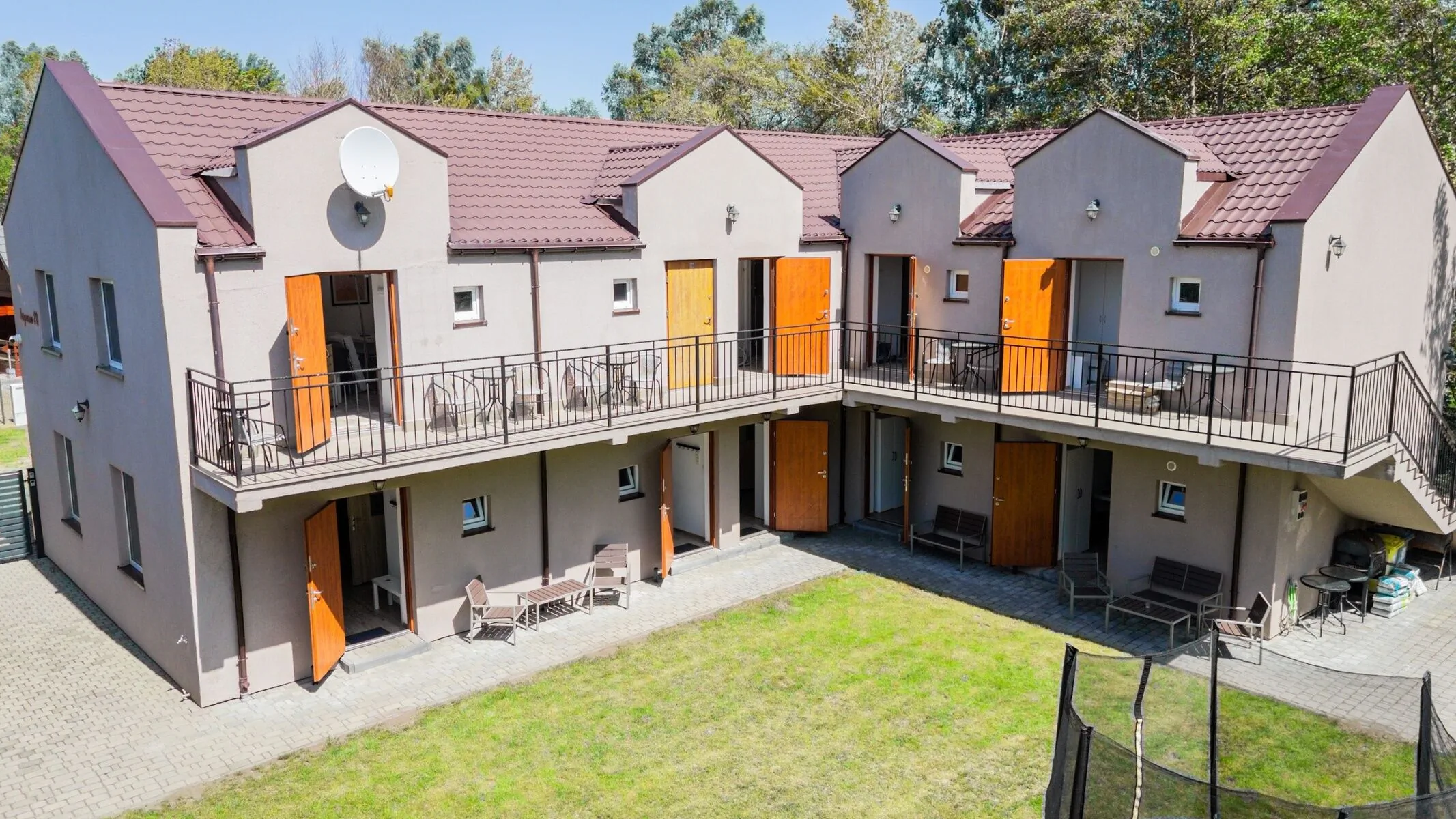 Jeżynowa 20 – komfortowe apartamenty w Rowach
