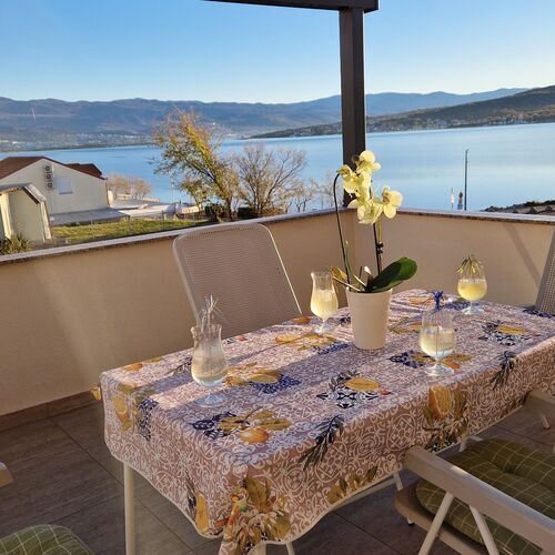 Apartment By the sea Čižići