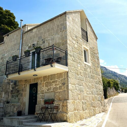 Apartment Brela Old stone House