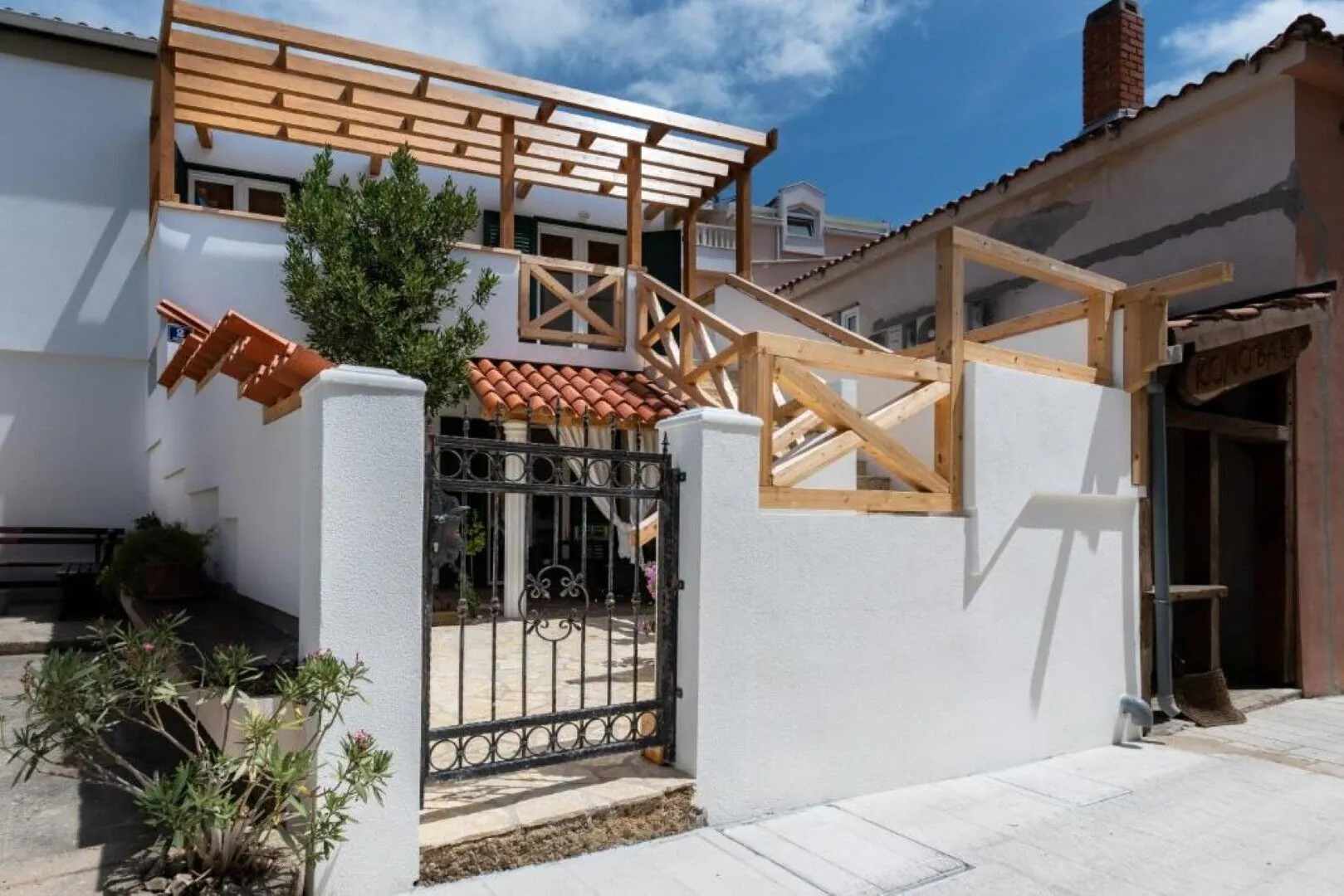 Apartment Zdravko near centar Novalja
