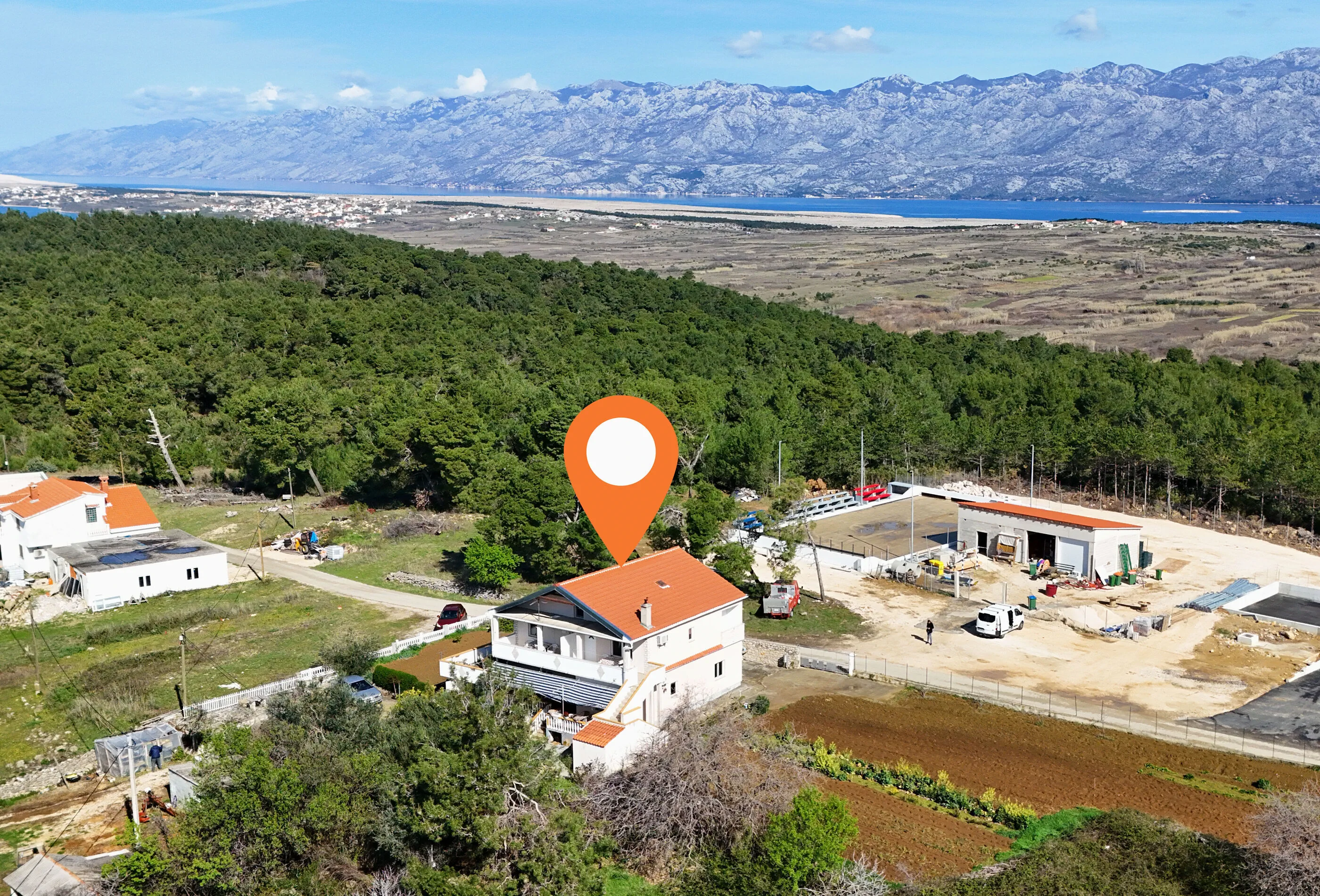 Apartments Luca sea view Razanac