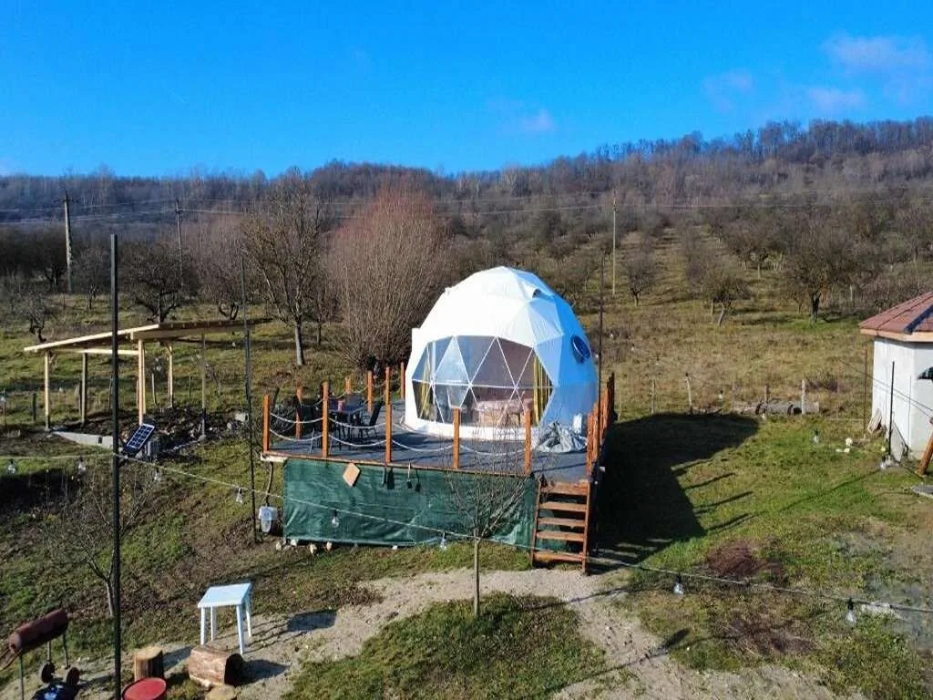 GlampingDenis Igloo Mihăeşti