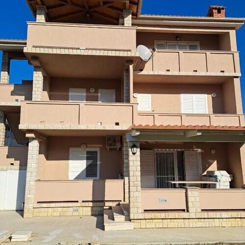 Apartments Lili Palit
