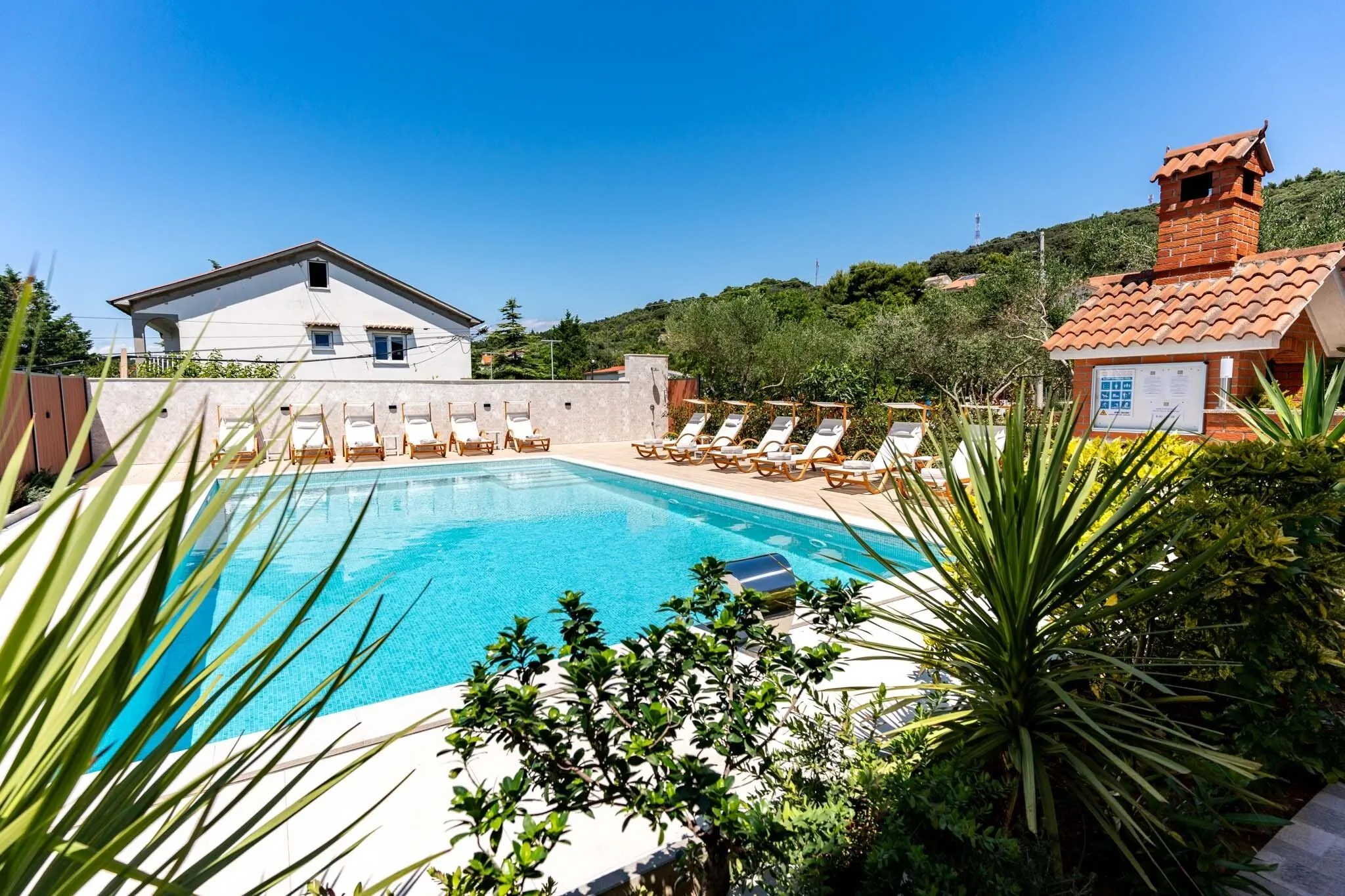 Apartments With Swimming Pool Palit, Rab - 24995 Palit