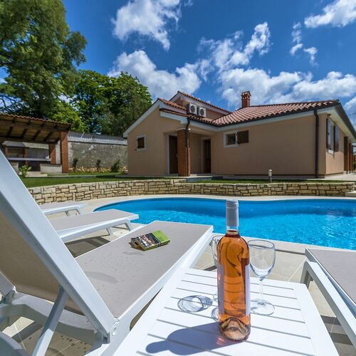 Family Friendly House With A Swimming Pool Višnjan, Central Istria - Središnja Istra - 25128 Višnjan