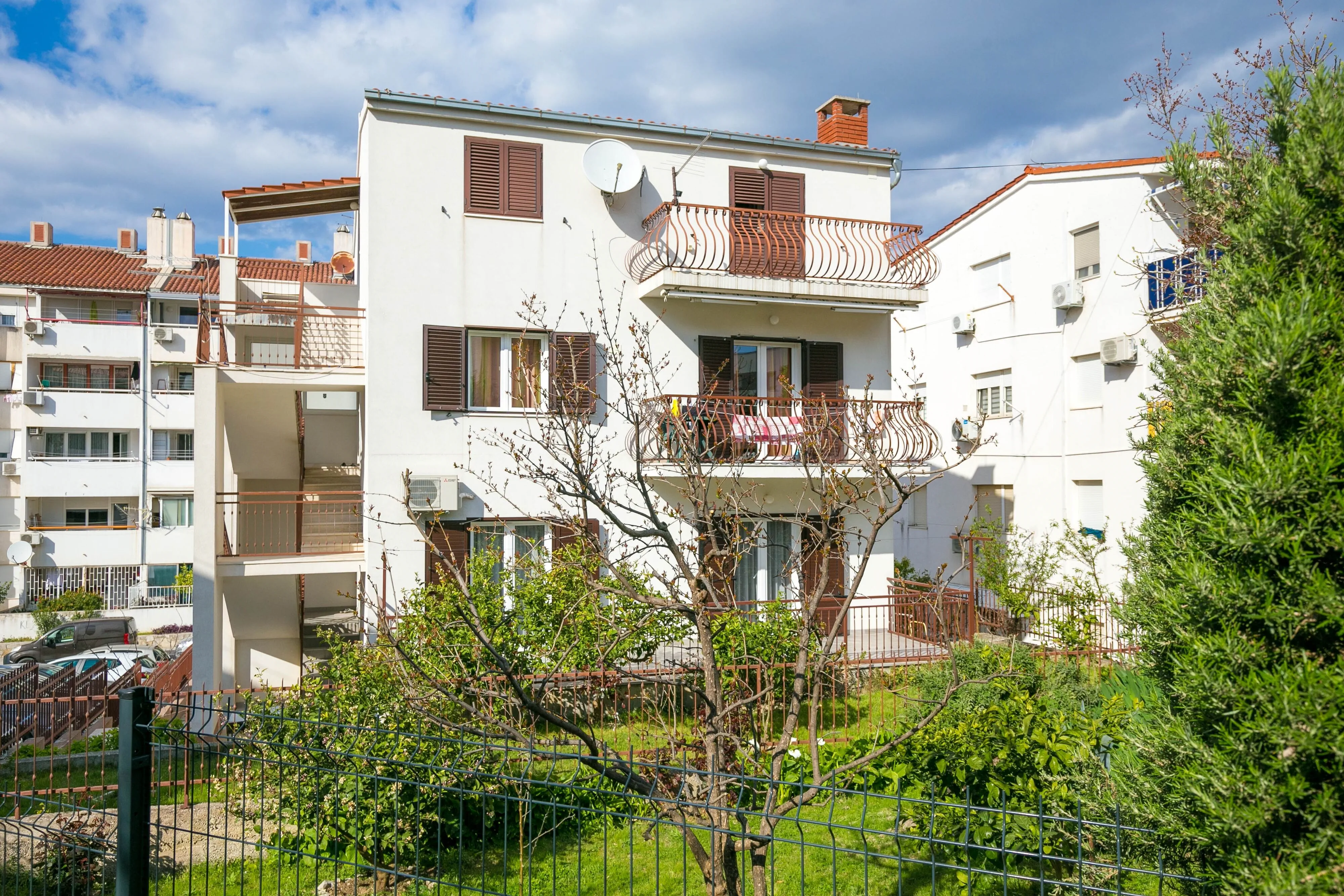 Apartments With Parking Space Solin, Split - 25393 Solin