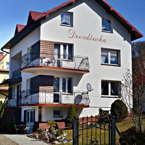 Apartamenty, pokoje z KLIMATYZACJĄ - Drozdówka Solina