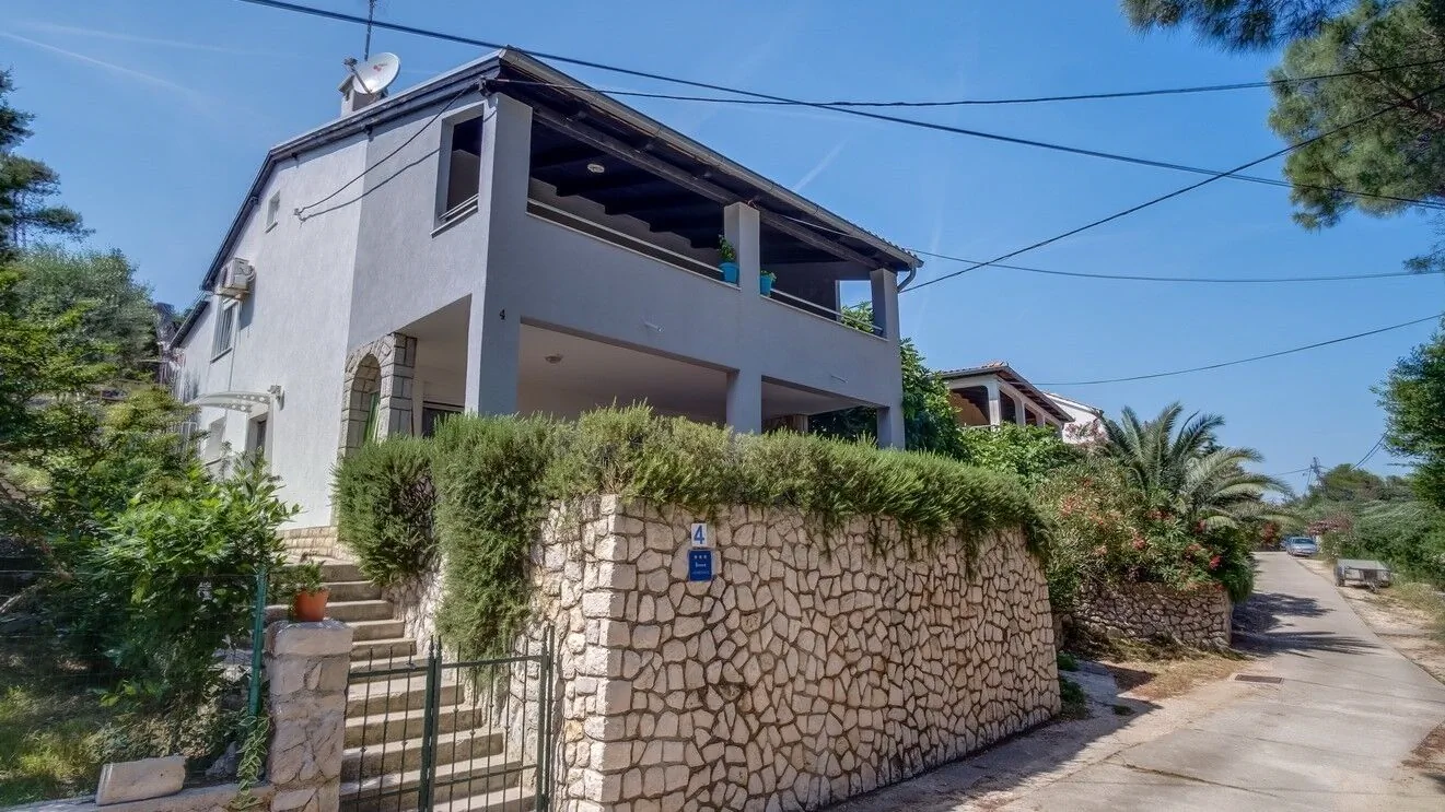 Apartments By The Sea Artatore, Lošinj - 25928 Artatore