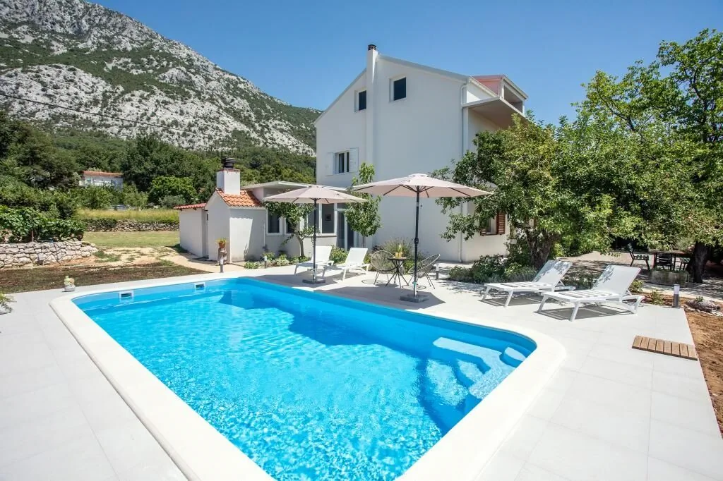 Family Friendly House With A Swimming Pool Gata, Omiš - 25678 Gata