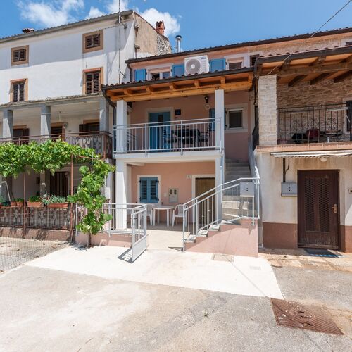 Apartments With Parking Space Novigrad - 25957