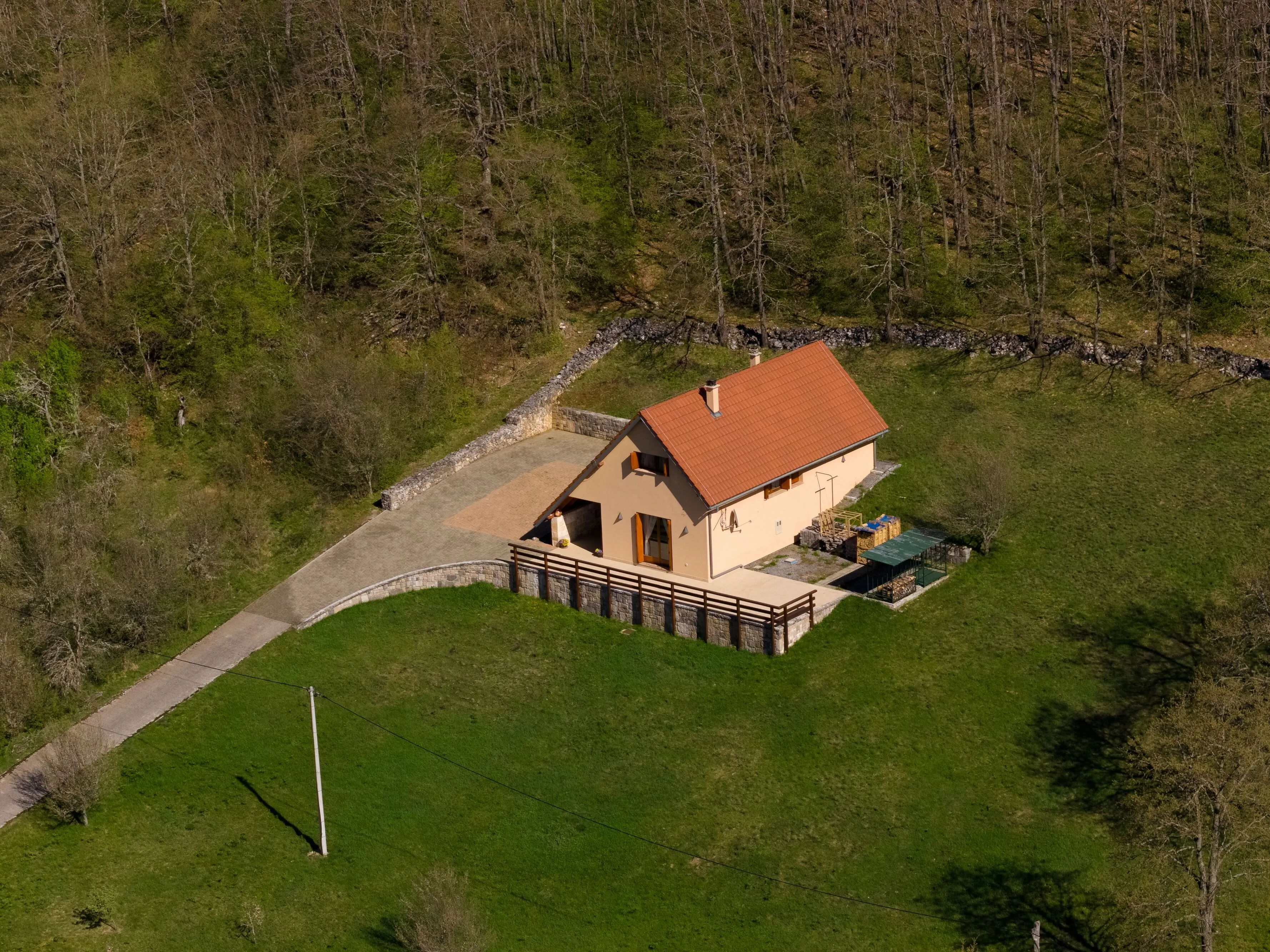 Secluded House With A Parking Space Korenica, Plitvice - 25959 Korenica