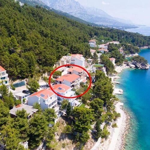 Apartments and Rooms Apartmani Brela 1