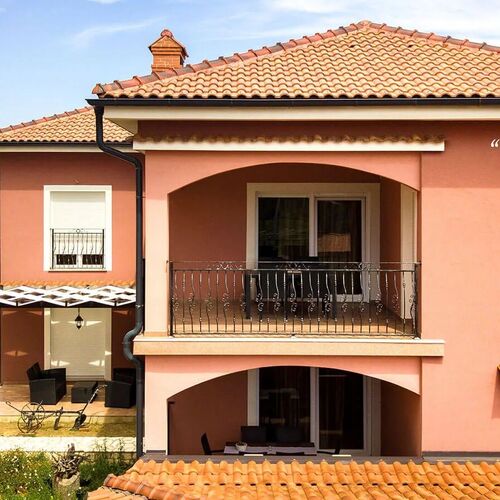 Apartments Mistral Lopar