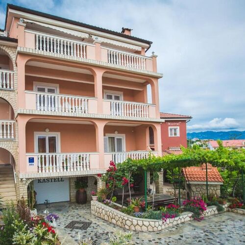 Apartments Kastell Lopar