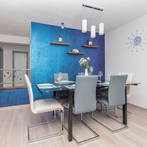 Apartments With Parking Space Makarska - 18337