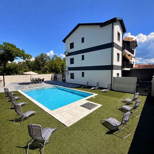 Apartments Lavanda Verde s bazenom Silo