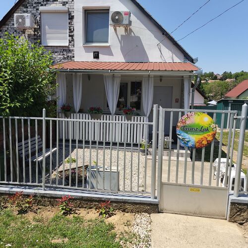 Tavasz-Lak Apartman Igal
