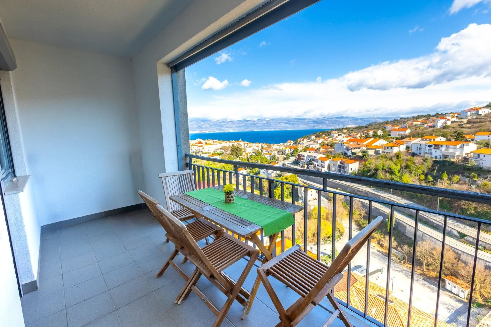 Apartments With WiFi Vrbnik, Krk - 27444 Vrbnik