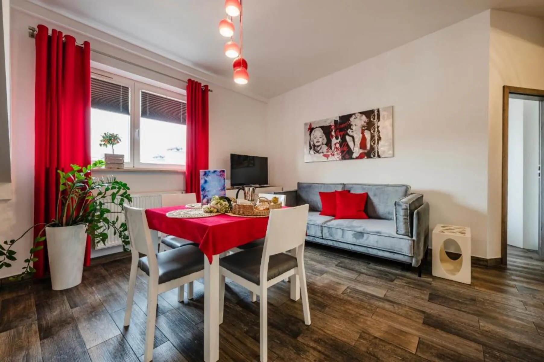 Perugia Moxy te&am Cracow Old Town Parking w cenie